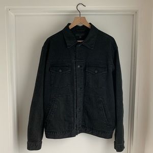 Uniqlo Stretch Cotton Trucker Jacket in Black Denim (Size Men’s Large —Like New)